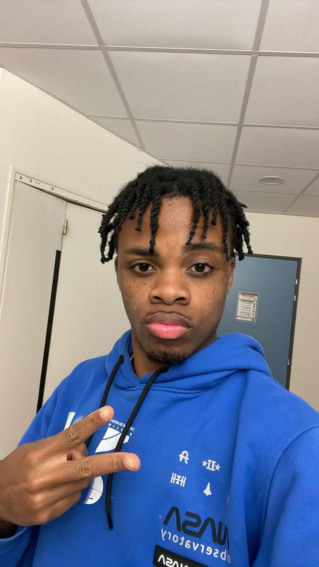 Profil de Lyderic, 19 ans, Rencontre Mature à Weedon