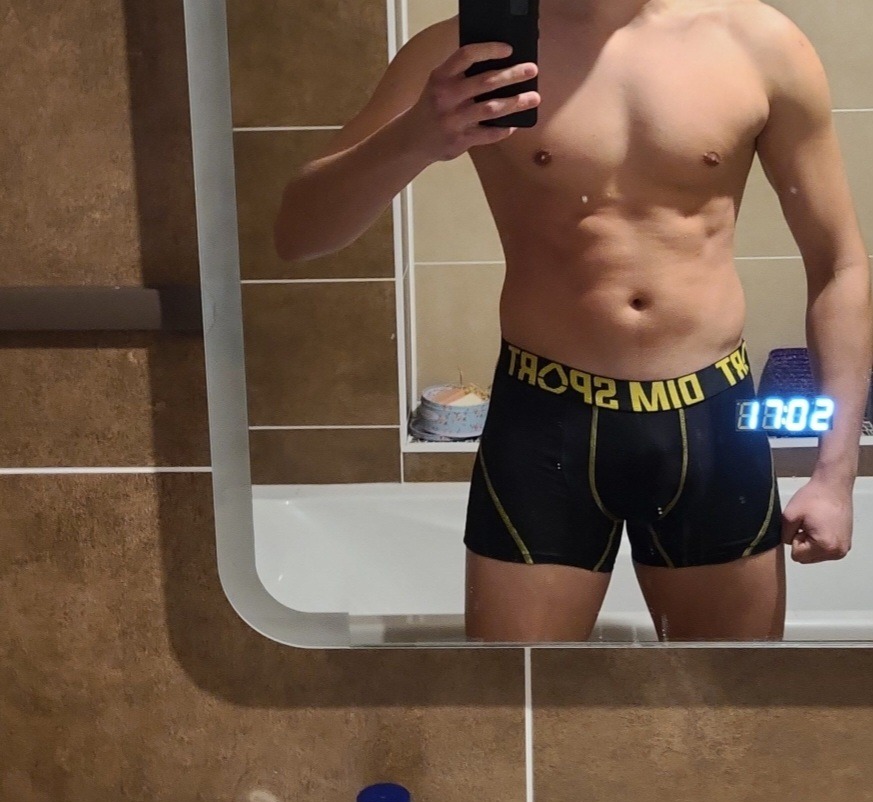 Profil de Djanis, 23 ans, Rencontre Mature à Richard