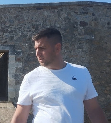 Profil de Arnold, 33 ans, Rencontre Mature à Tuktoyaktuk