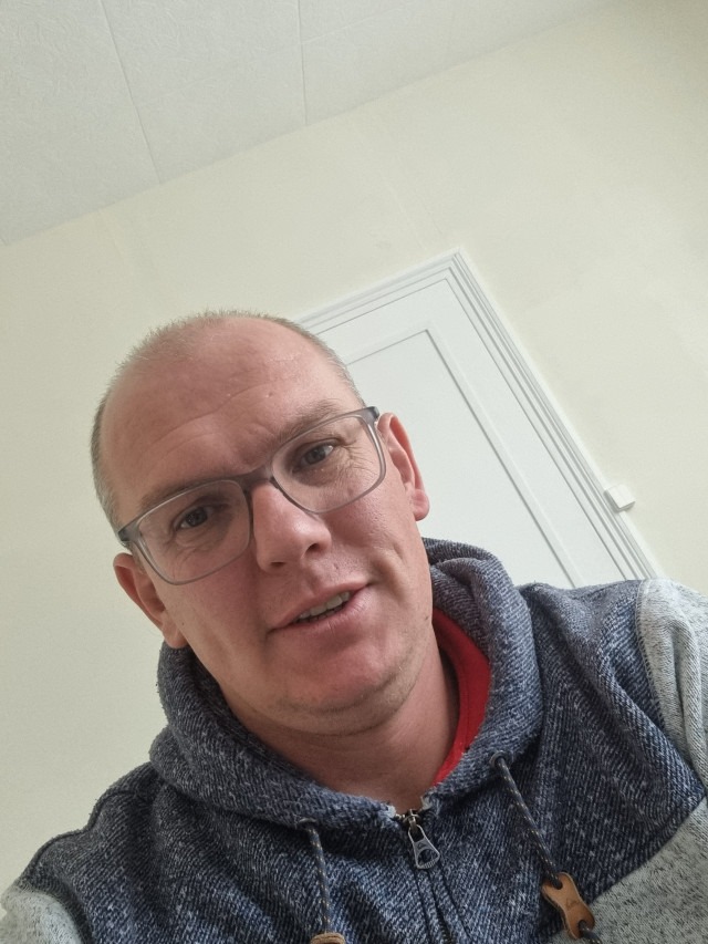 Profil de Malko, 46 ans, Rencontre Mature à Saint-Laurent-de-l'Île-d'Orléans