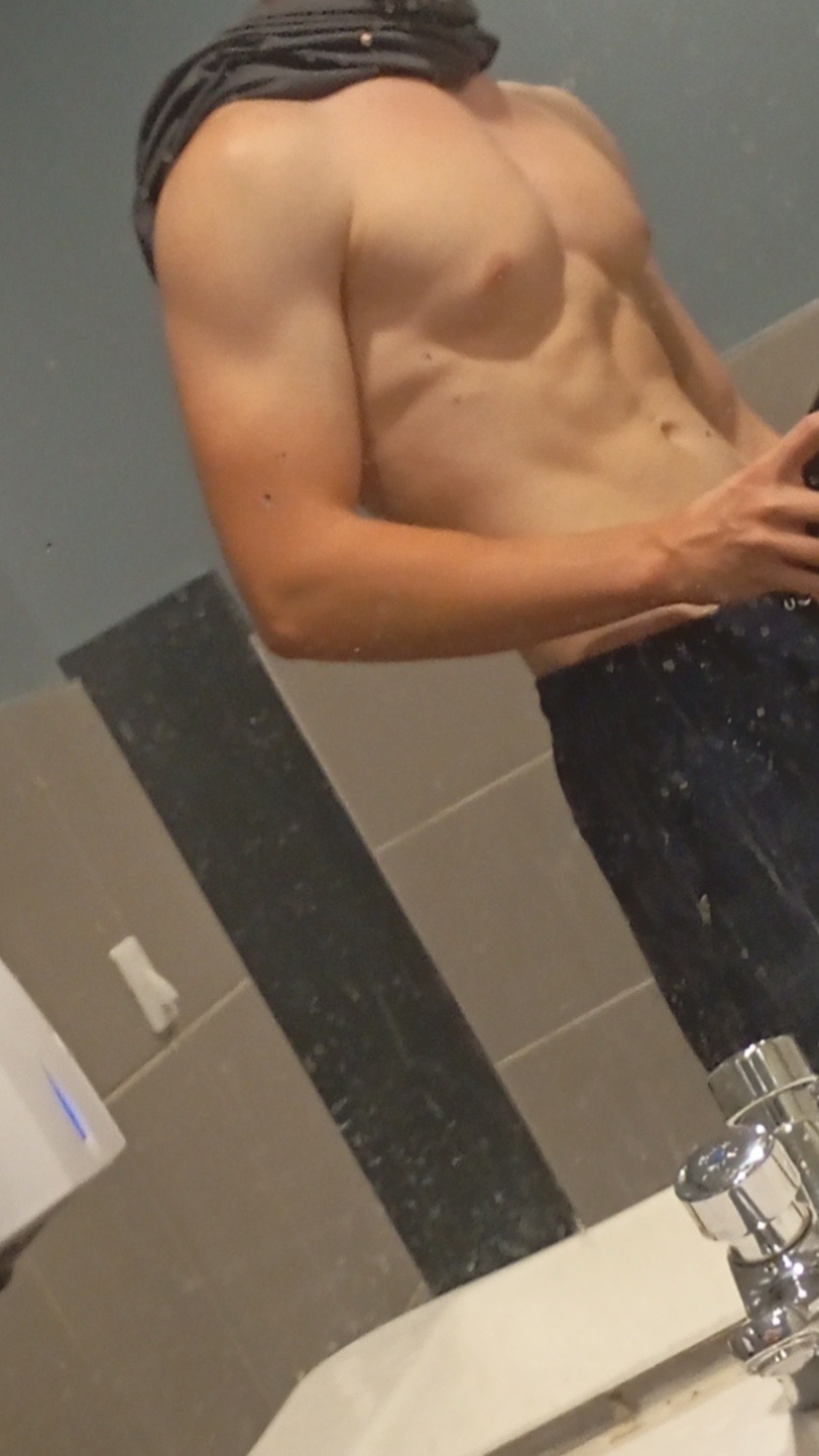 Profil de Vinicius, 19 ans, Rencontre Mature à Deer Lake