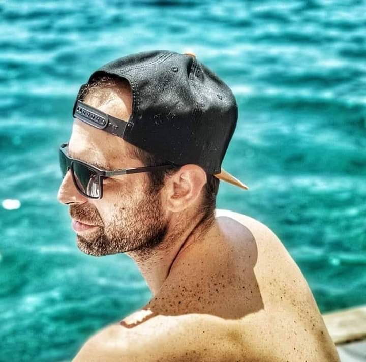 Profil de Fabian, 37 ans, Rencontre Mature à Fort Providence