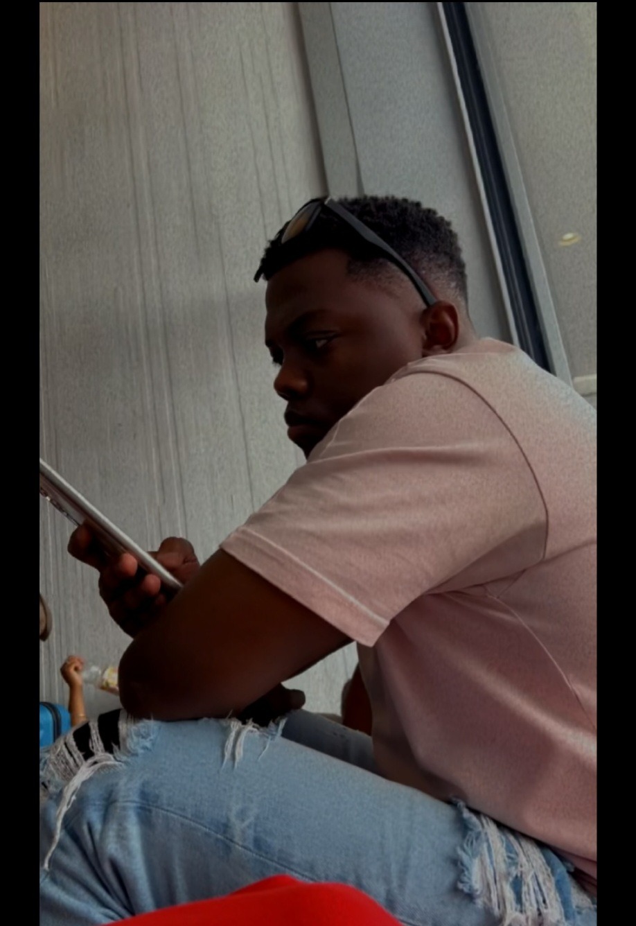 Profil de Quoc, 21 ans, Rencontre Mature à Roquemaure