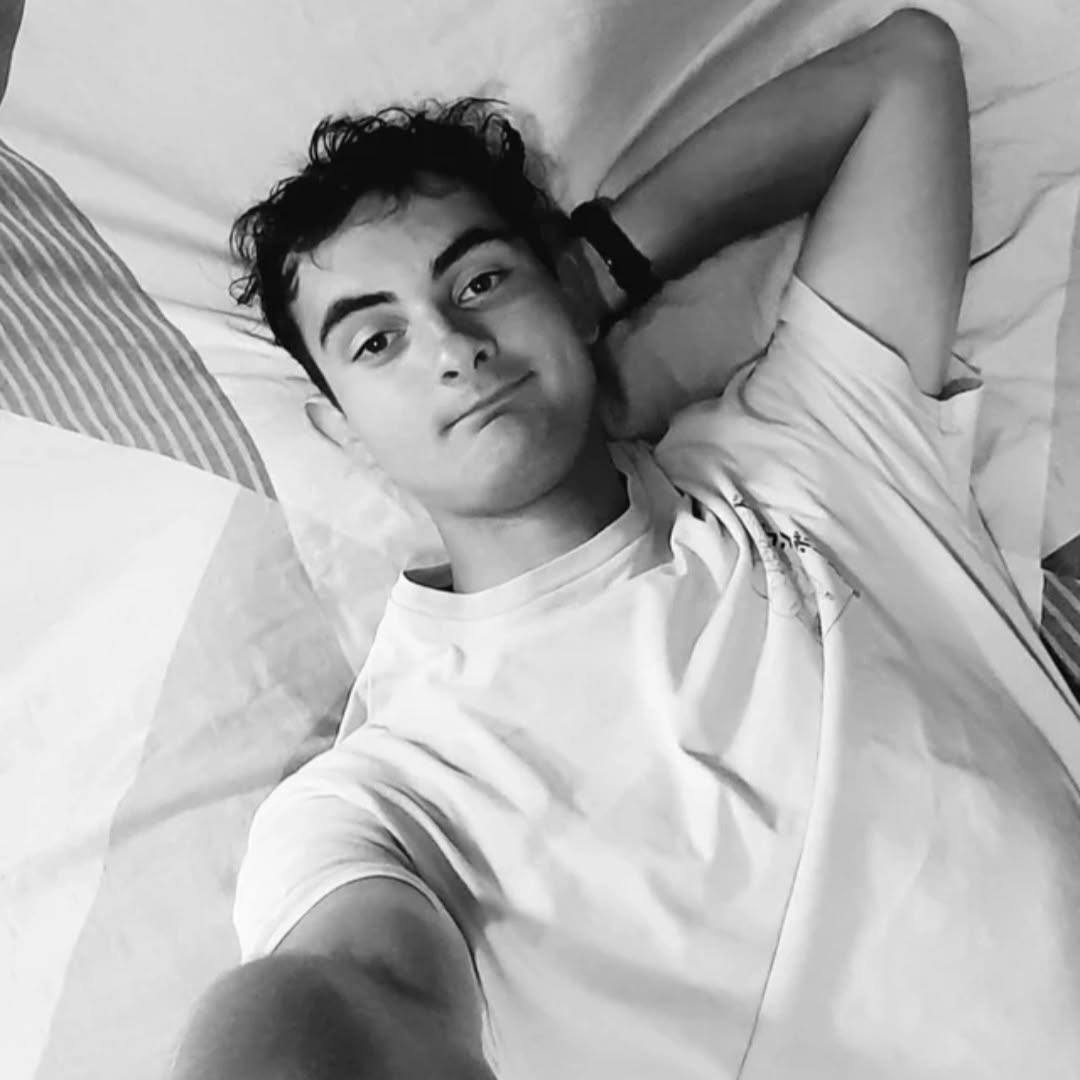 Profil de Moustakim, 20 ans, Rencontre Mature à Saint-Lazare-de-Bellechasse