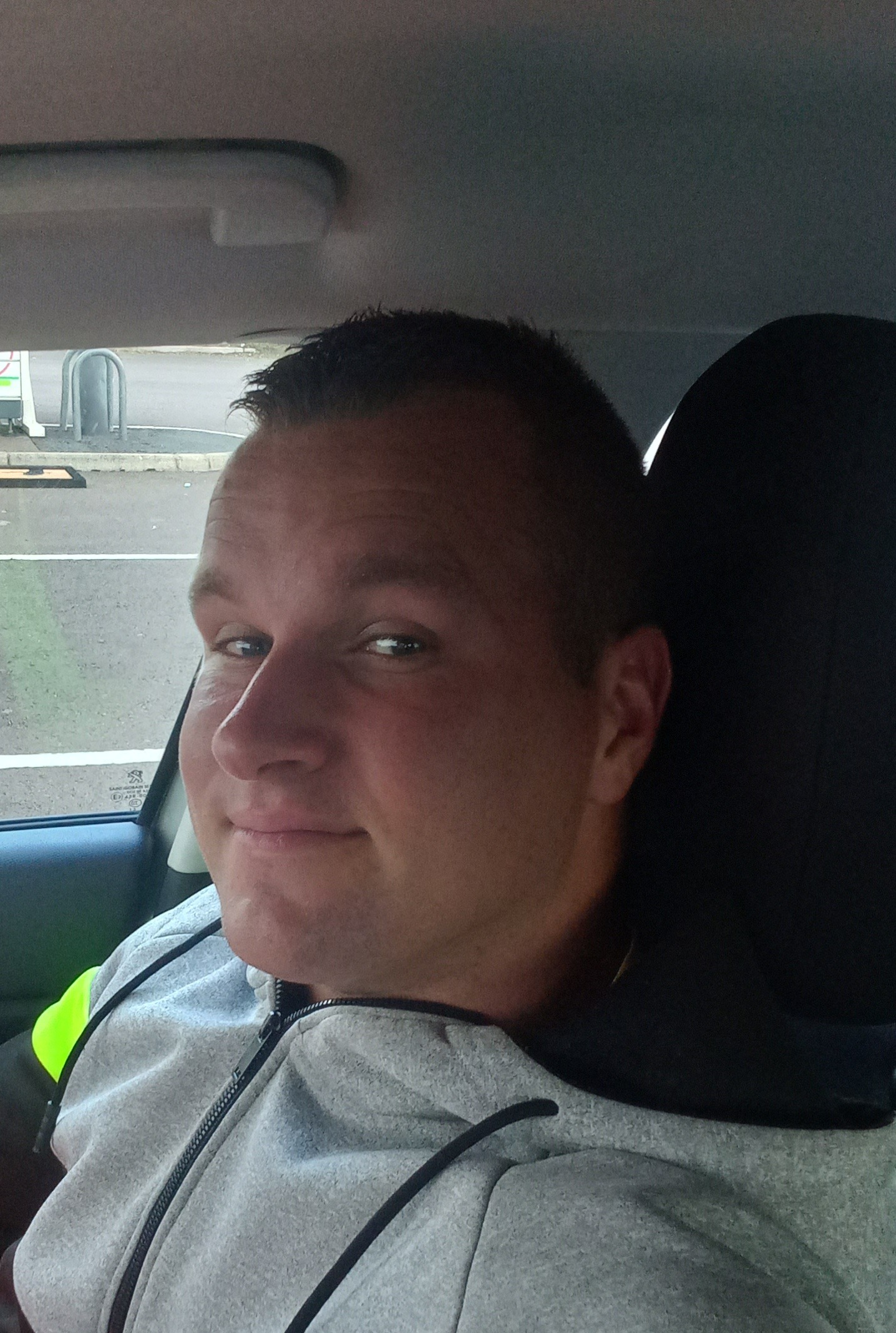 Profil de Melville, 27 ans, Rencontre Mature à Port Rexton