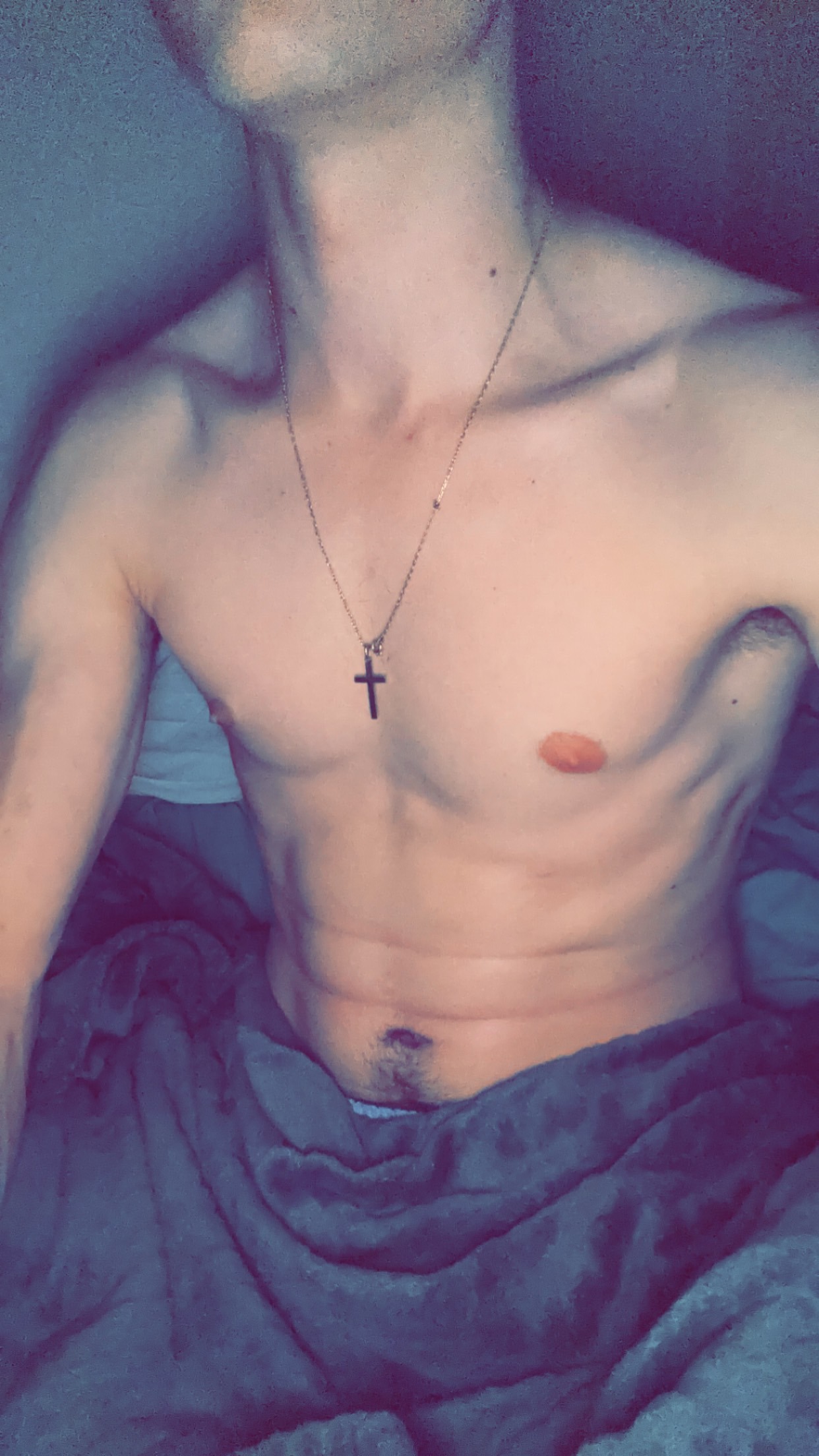 Profil de Blerim, 21 ans, Rencontre Mature à Saint-Eugène-d'Argentenay