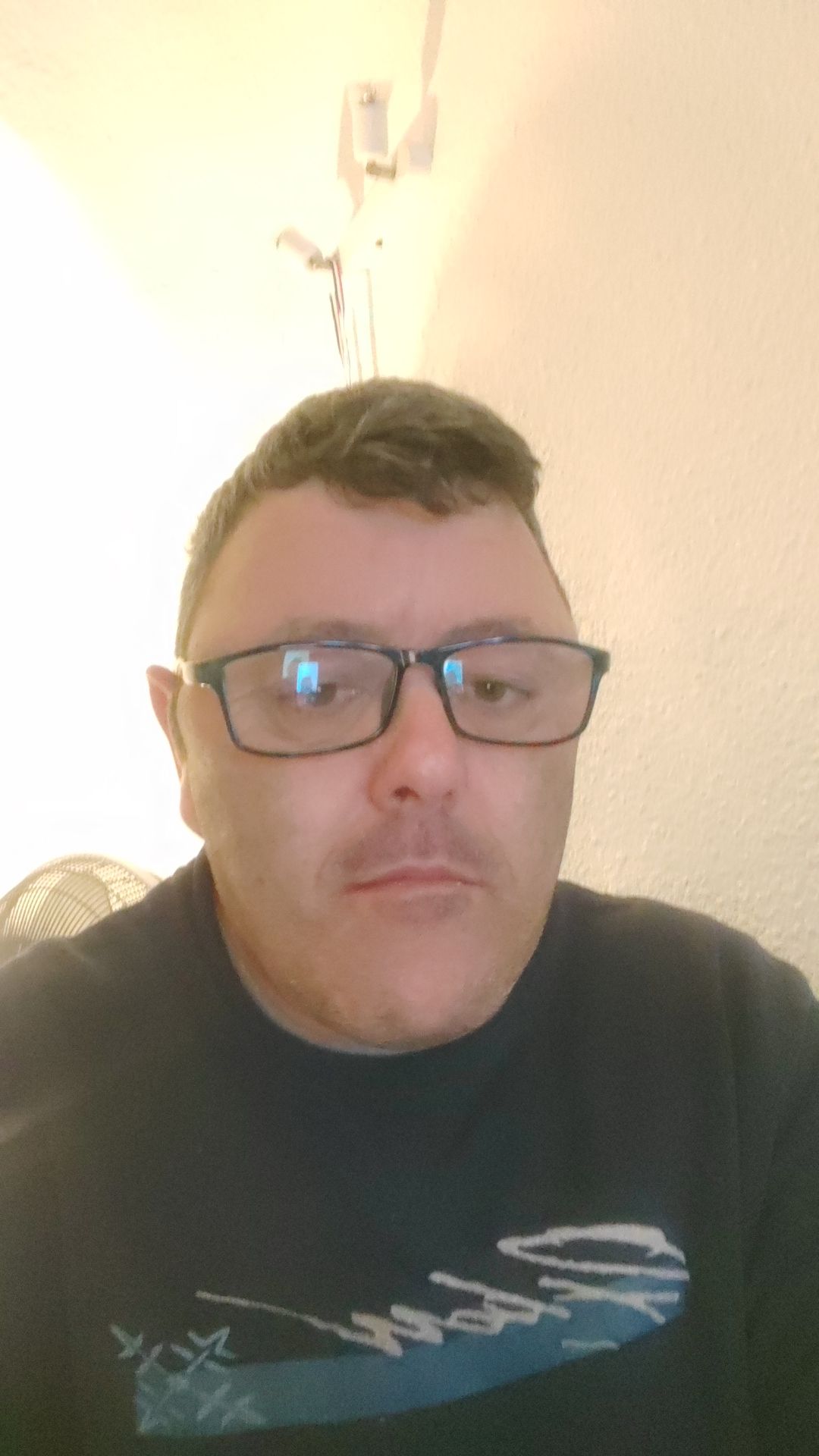 Profil de Louis-edouard, 48 ans, Rencontre Mature à Sainte-Anne-de-la-Rochelle