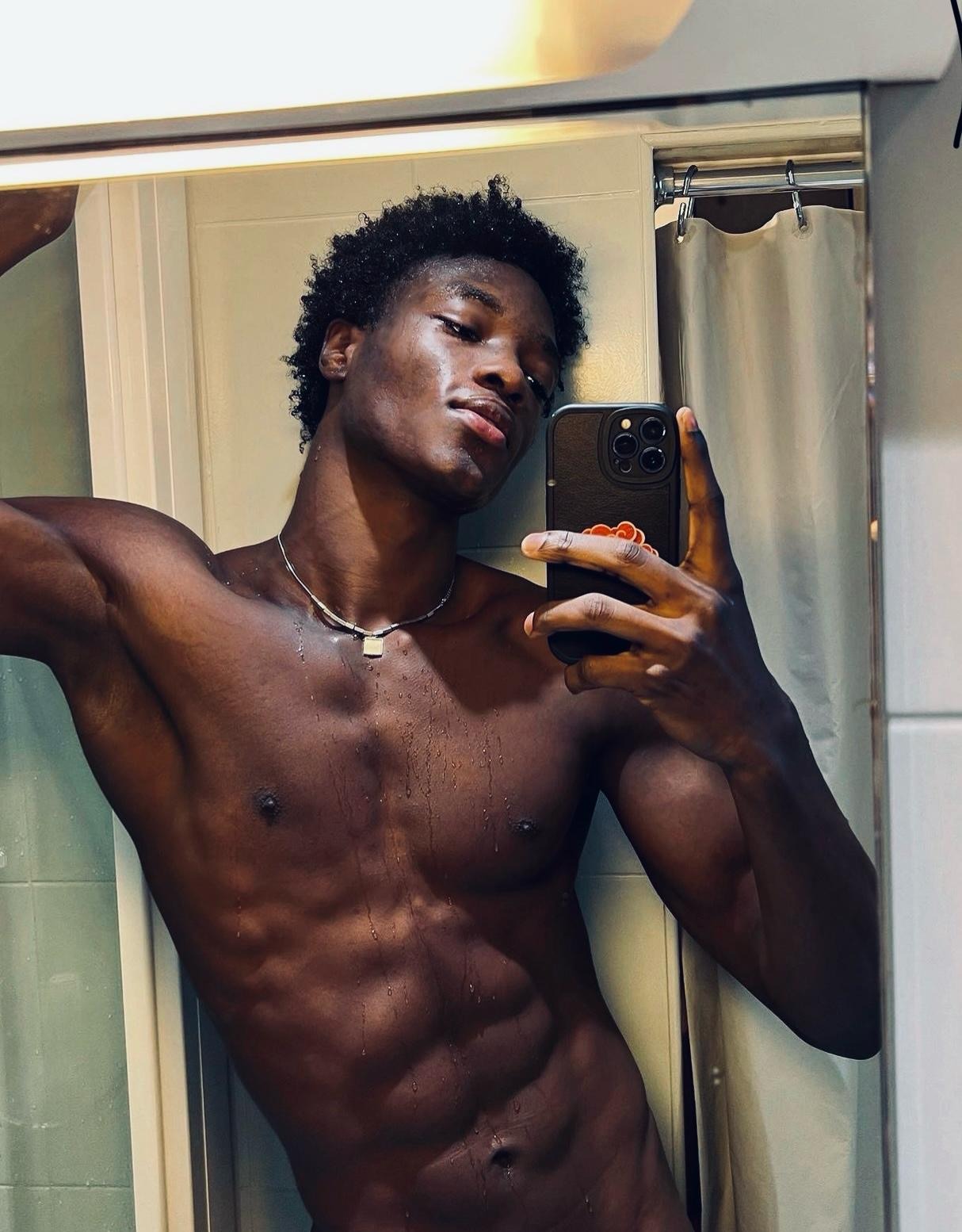 Profil de Harry, 28 ans, Rencontre Mature à Gaskiers-Point La Haye