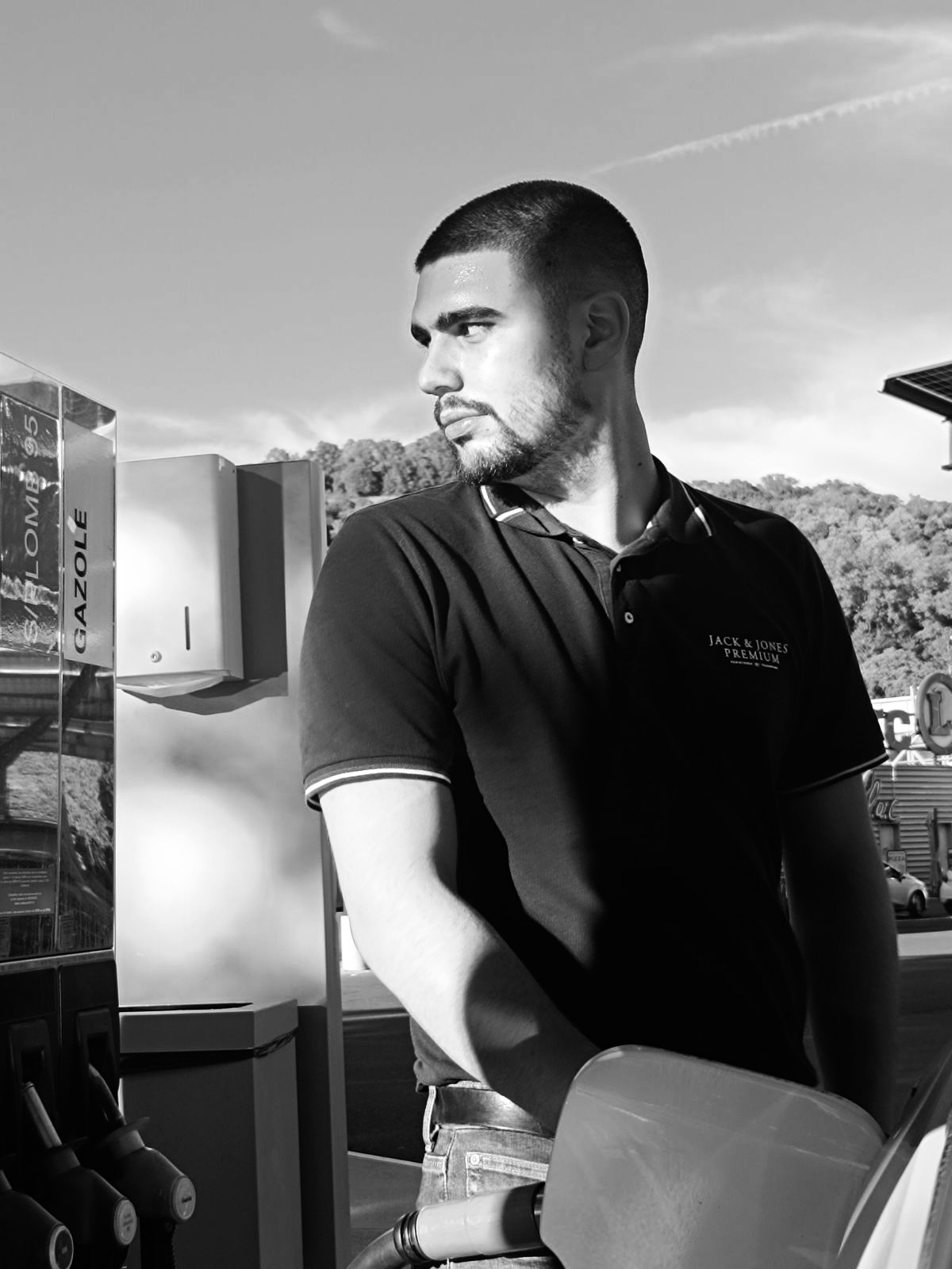 Profil de Levon, 22 ans, Rencontre Mature à Lantzville