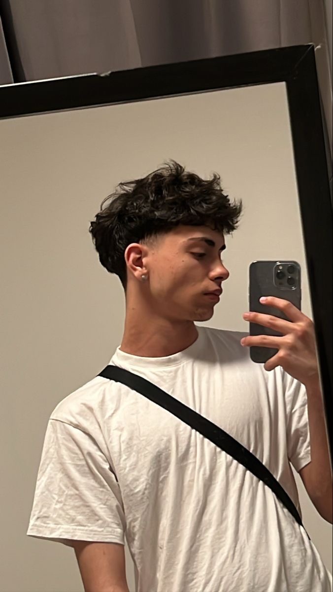 Profil de Baptiste, 20 ans, Rencontre Mature à Rockhaven