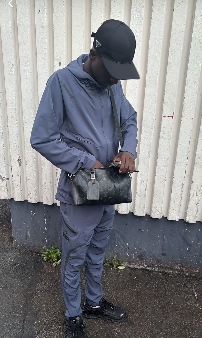 Profil de Laye, 21 ans, Rencontre Mature à Notre-Dame-des-Sept-Douleurs