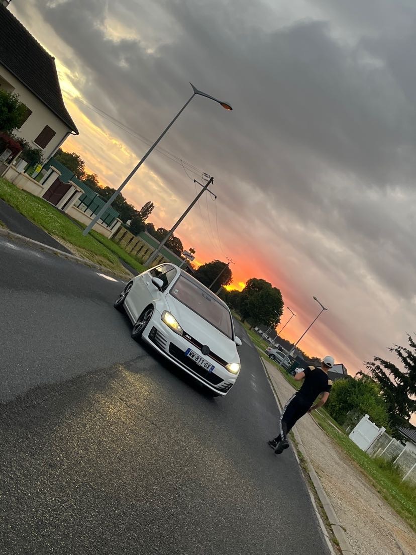 Profil de Loup, 23 ans, Rencontre Mature à Fort Nelson