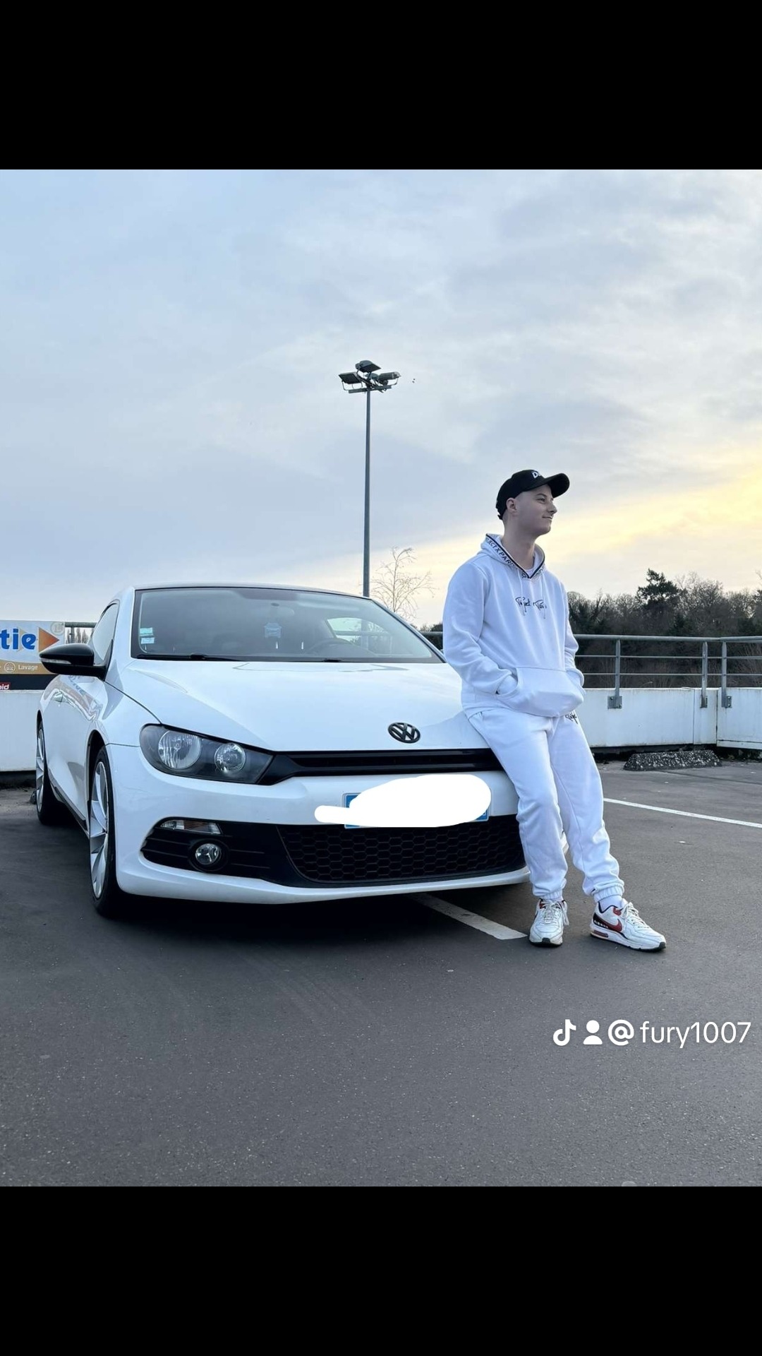 Profil de Jhonatan, 25 ans, Rencontre Mature à Péribonka